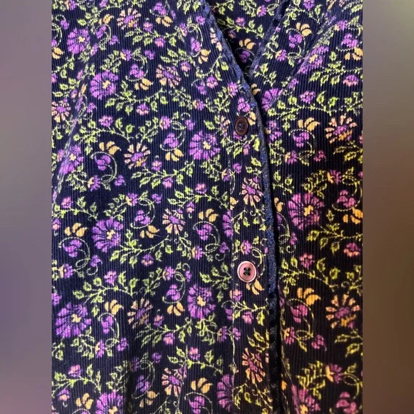 Basic Editions - Picture 3 of 4